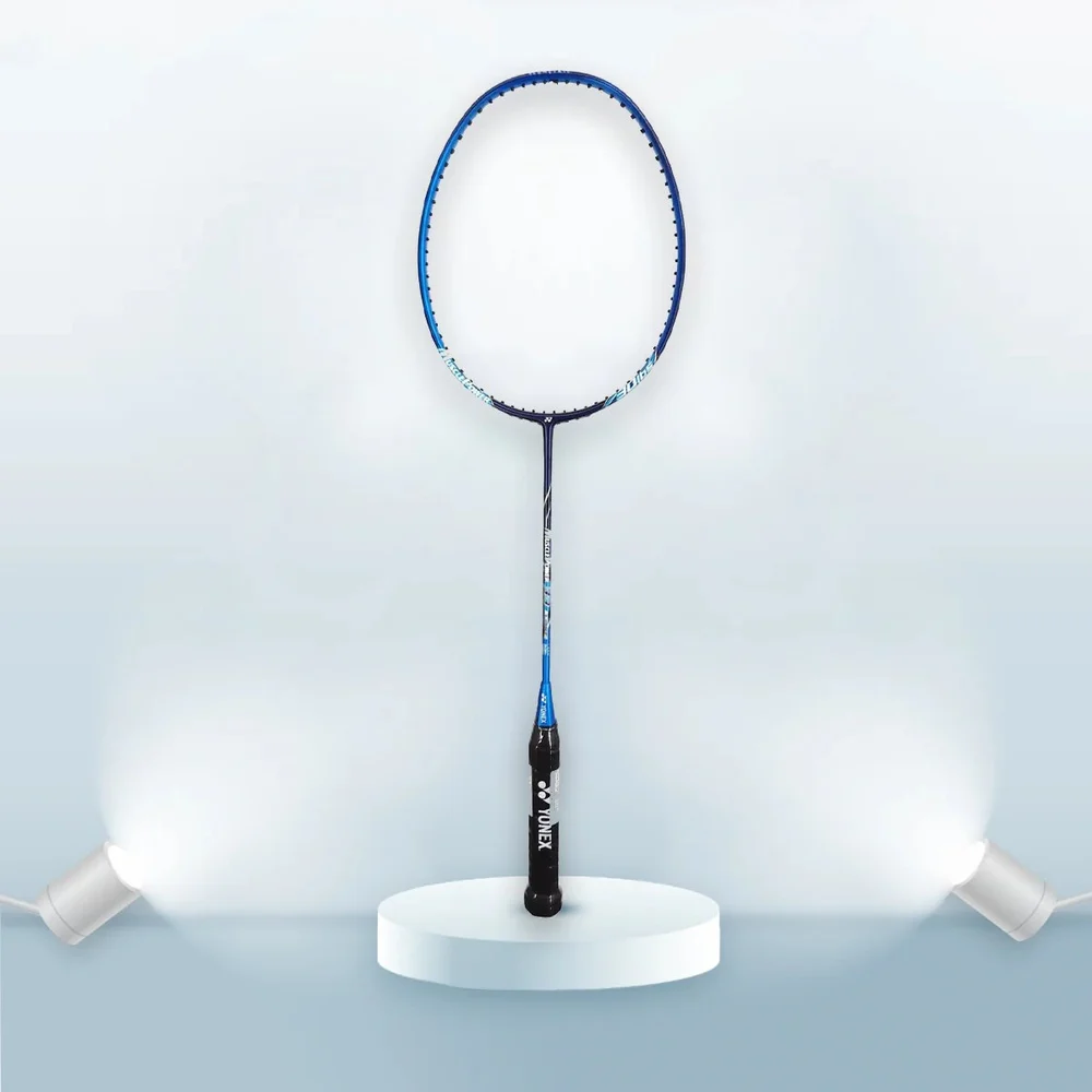 Yonex Muscle Power 33 Light (unstrung)